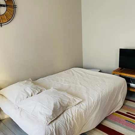 Close To Chu Clermont-Ferrand