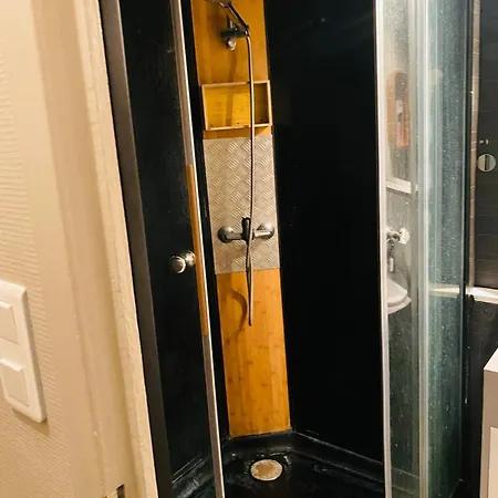 Close To Chu Apartment *